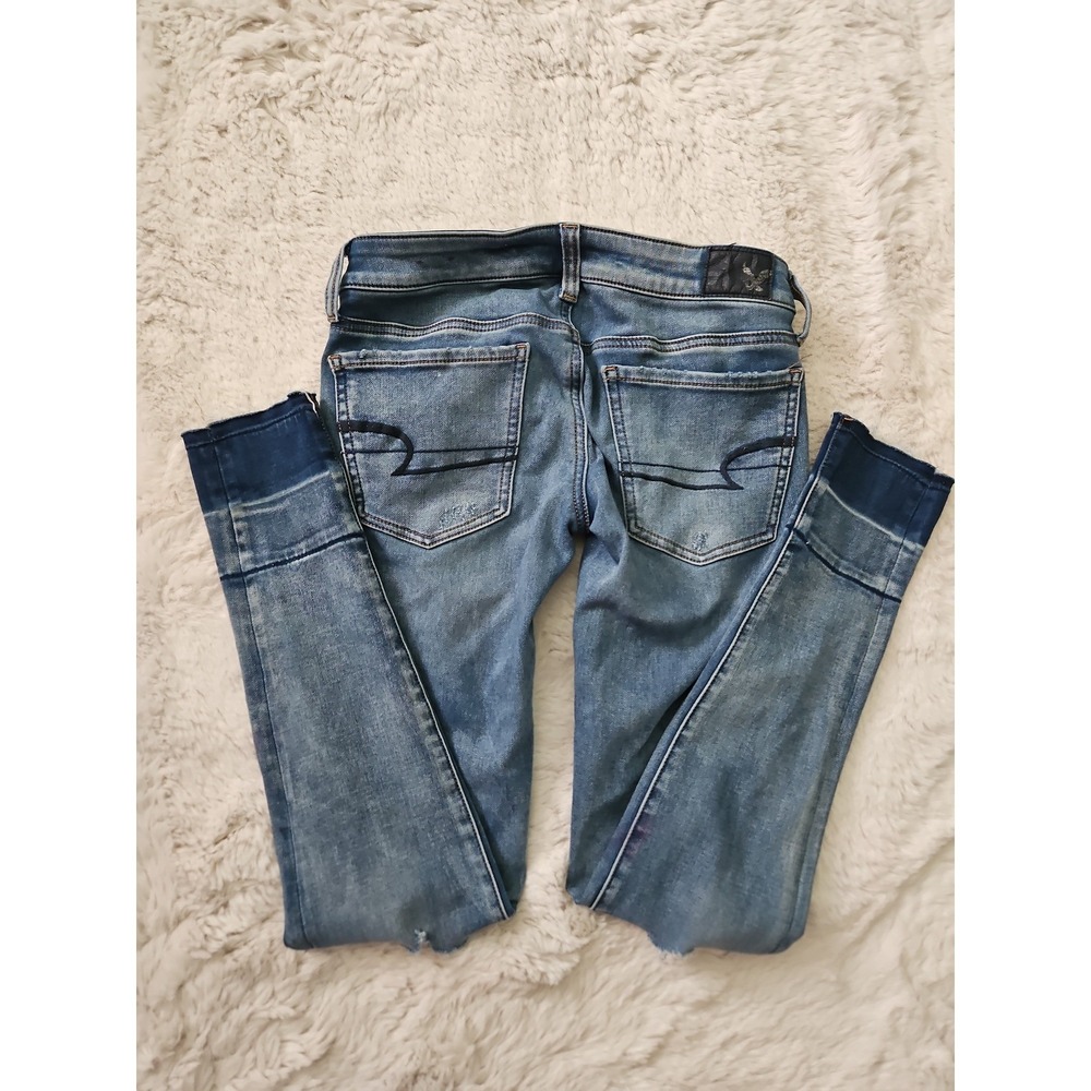American Eagle Outfitters X4 Super Soft Distressed Skinny Jeans Size 2